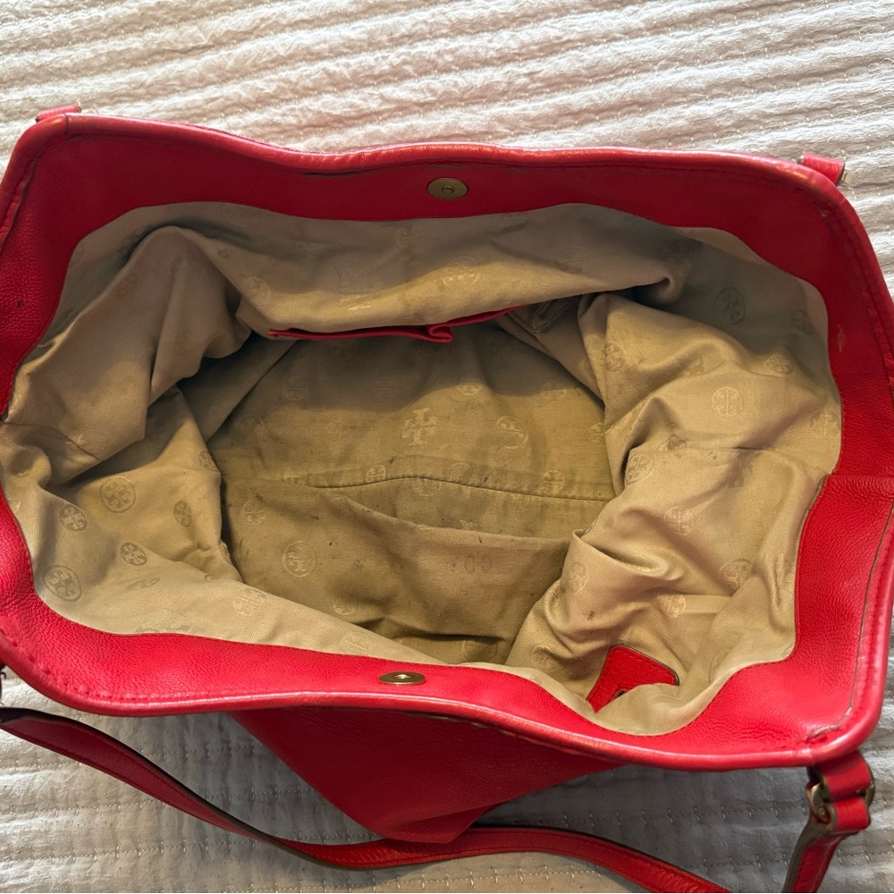 Red Tory Burch Oversized Leather Tote Bag - IN FAIR CONITION! - Picture 9 of 9